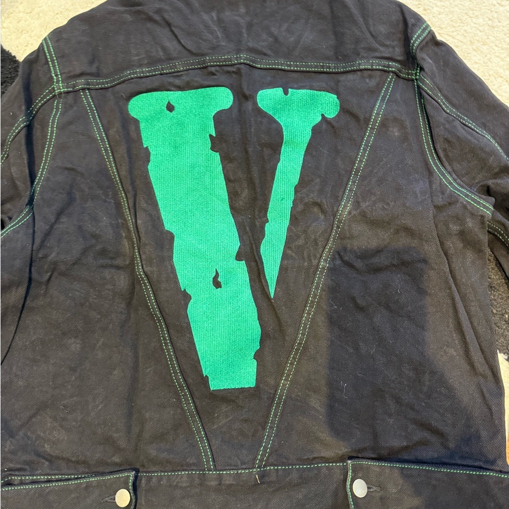 Vlone Friends Jacket - Picture 4 of 9